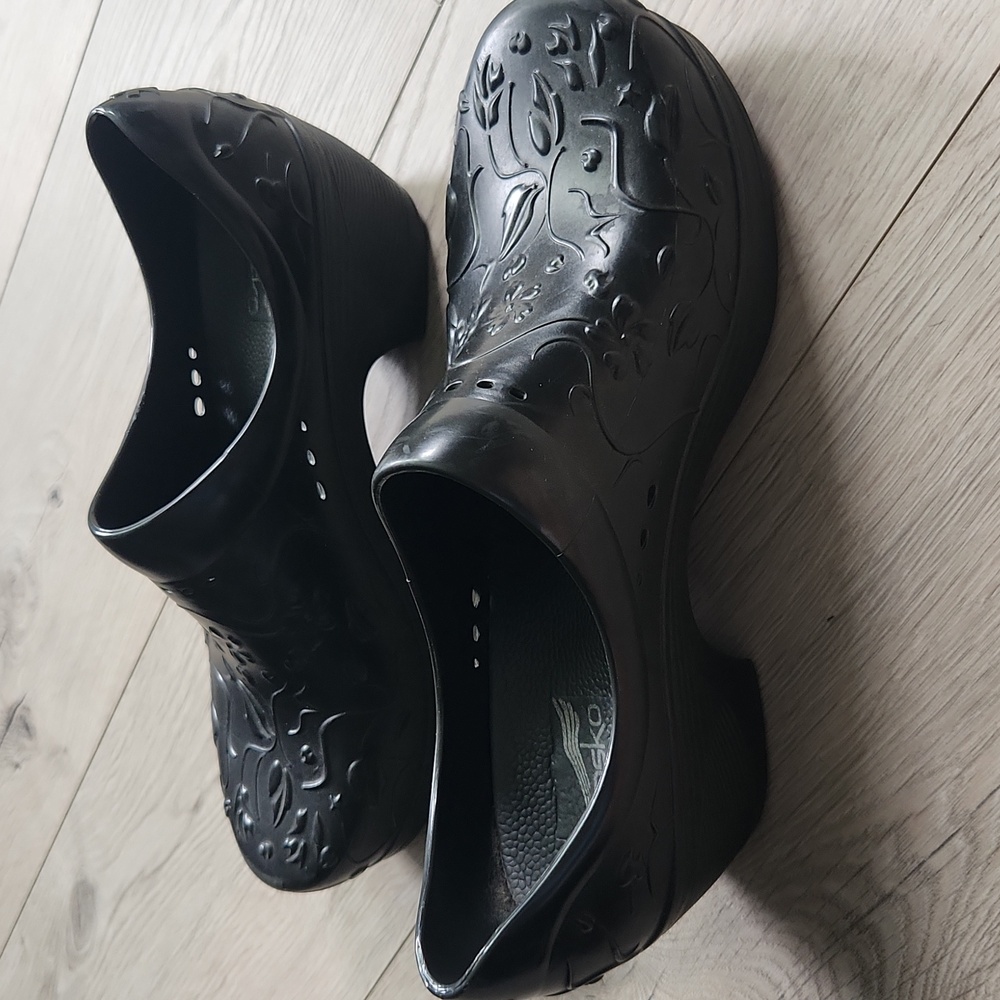 Dansko Slip Resistant Floral Black Embossed Women's Clogs - Picture 2 of 5